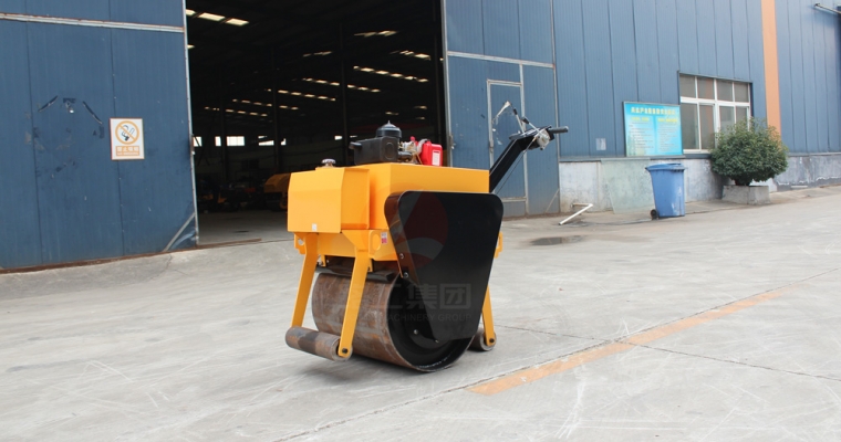 小型压路机泛起故障怎么办？